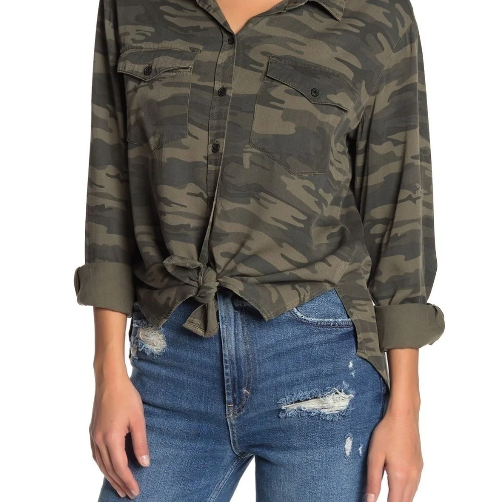 💕SANCTUARY💕 Camo Button Down Boyfriend Shirt